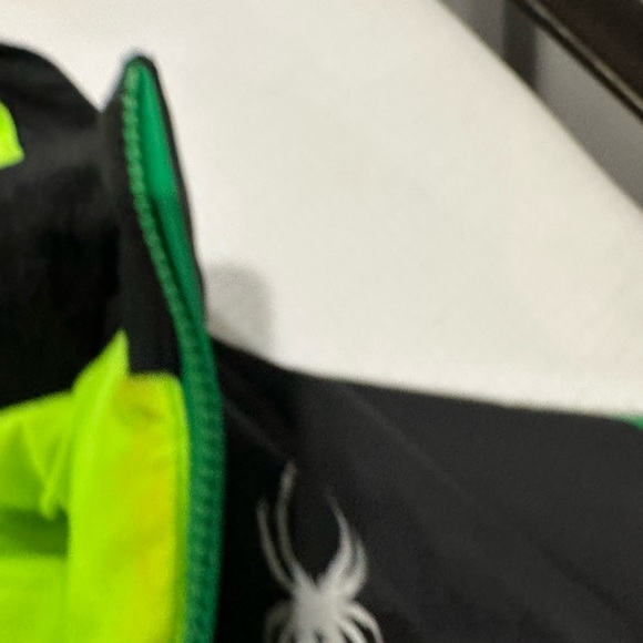 Spyder kids ski coat - Picture 2 of 6